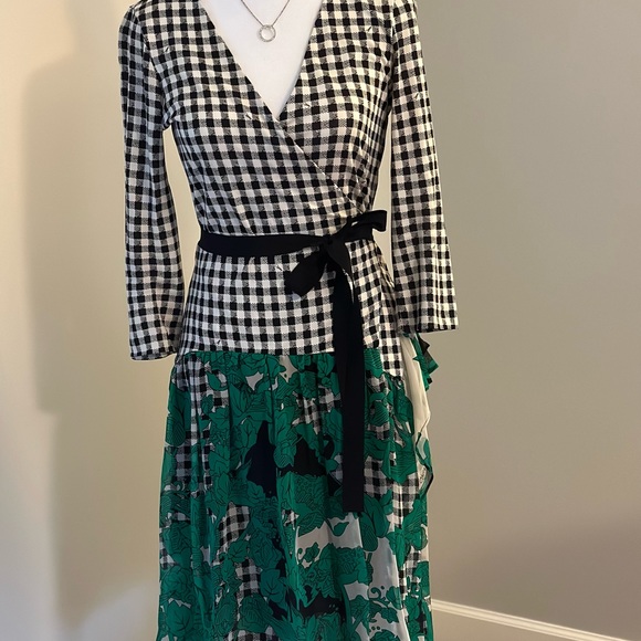 Diane Von Furstenberg Silk Dress - Picture 10 of 14